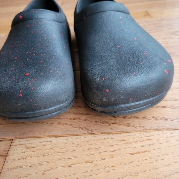 Halloween Crocs Clog On The Clock Work Slipon Food Service Shoe Red Splatter - Picture 5 of 14